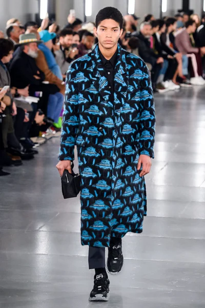 Look 33